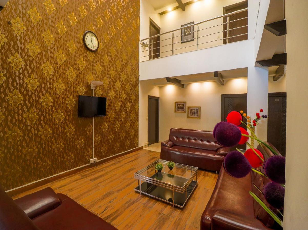 Dreamz Hospitality Gurgaon Hotel Buitenkant foto